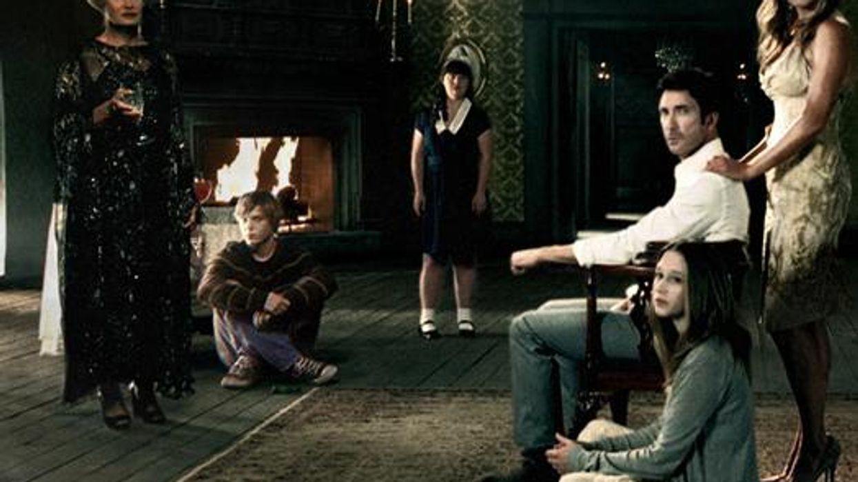 Ryan Murphy's 'American Horror Story' New Spooky Promo - Video