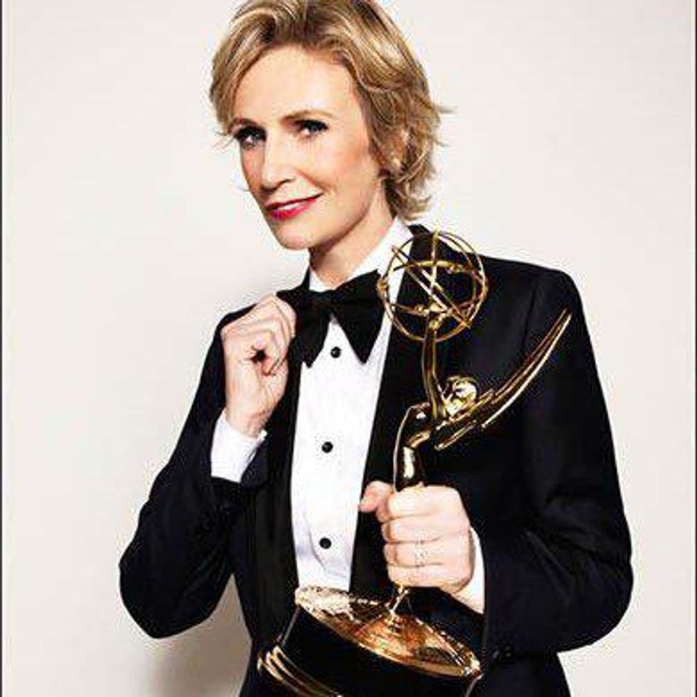 SheWired Shot of The Day: Jane Lynch is Emmy’s Golden Gal