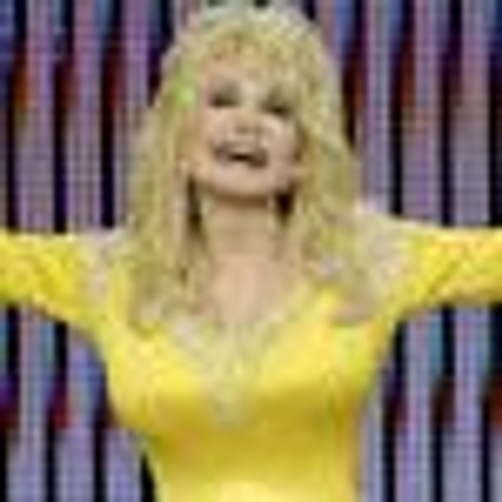 Dolly Parton Brings Beautiful Camp to the Hollywood Bowl: Review