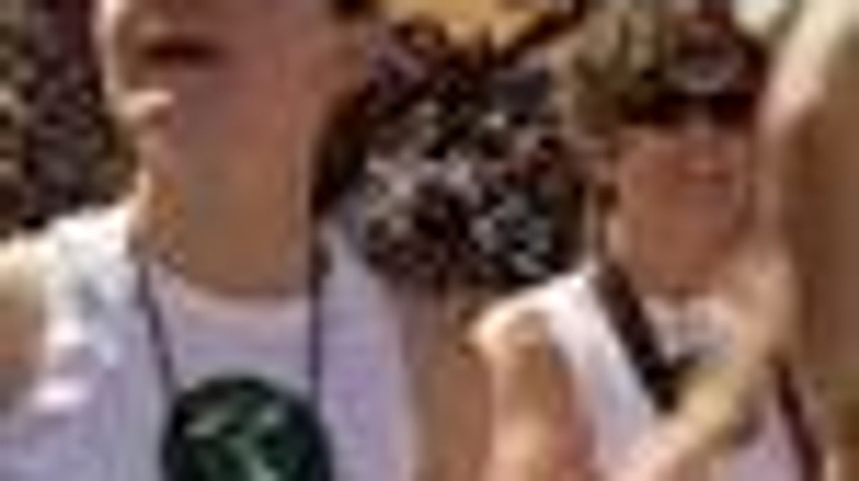 'Hood to Coast' Doc Featuring Lesbian Participant Hits NY Theaters This Weekend