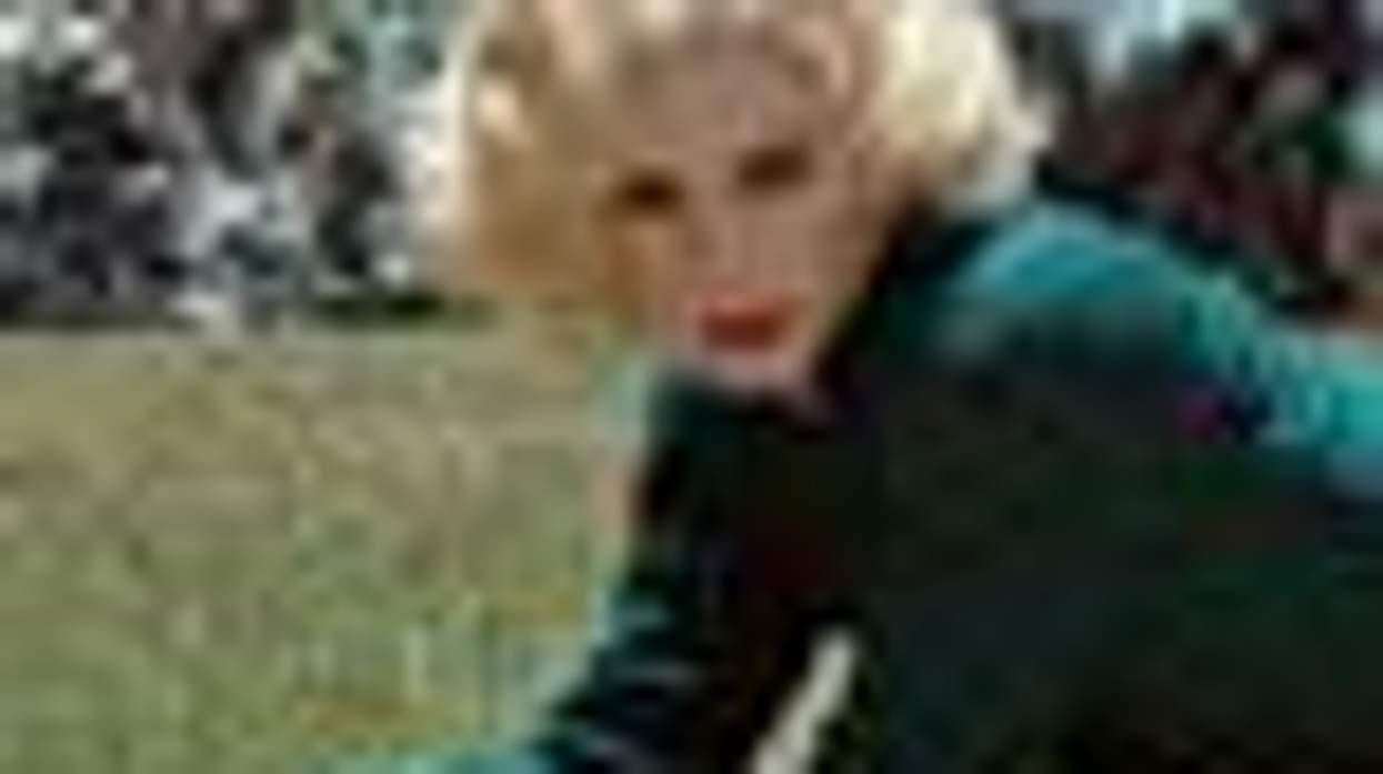 SheWired’s Shot of The Day: Saucy Sookie – Anna Paquin Wigs Out in ‘V Magazine’
