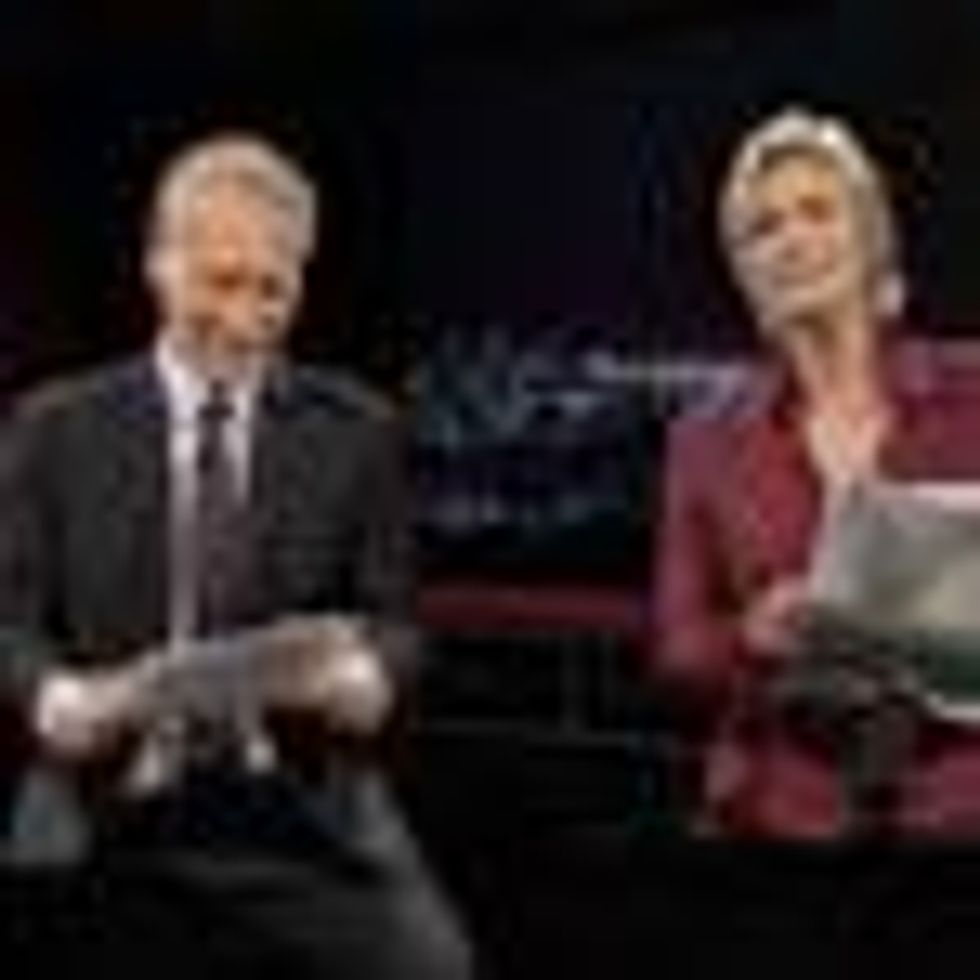 Jane Lynch and Bill Maher Do Dramatic Reading of Weiner's Filthy Texts 