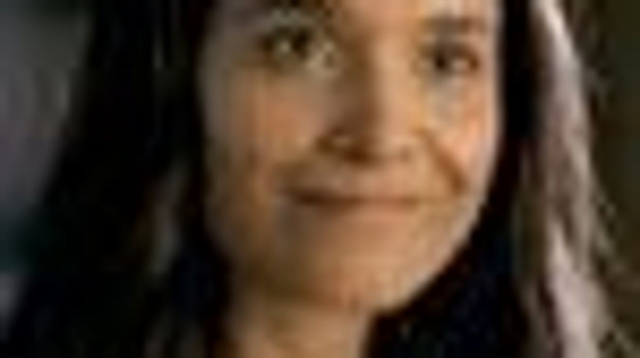 "Nina's Heavenly Delights" Shelley Conn Stars in Fox's Sci-Fi Show "Terra Nova"