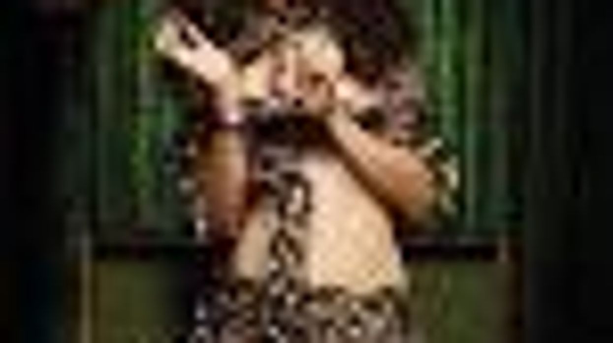 SheWired's Shot of The Day: Mary Louise Parker Nude, Wrapped in Chains for 'Weeds' Season 7