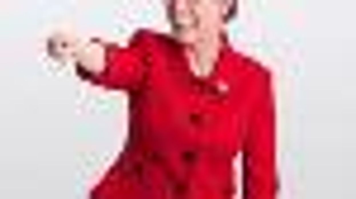 Julianne Moore Serves Up Sarah Palin