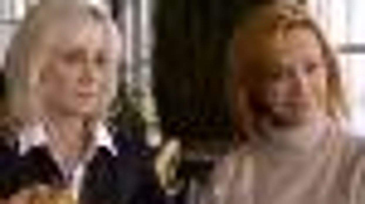 Dr. Coop's Lesbian Moms are Back on 'Nurse Jackie!' Video