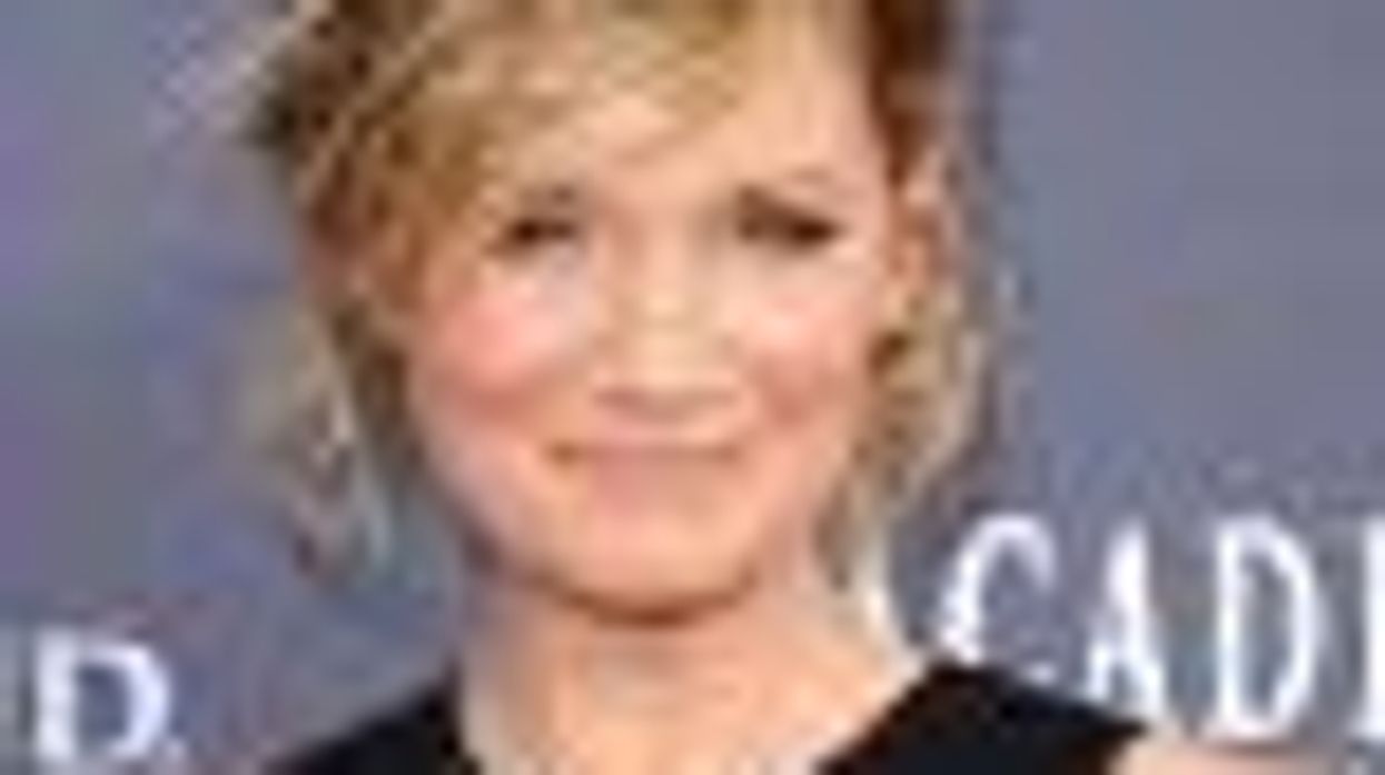 Sugarland Superstar Jennifer Nettles Talks Lesbian Fans, Meryl Streep and Glee