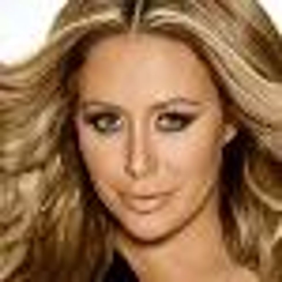 All About Aubrey O�Day (Plus: The �Truth� About Her Bisexuality)