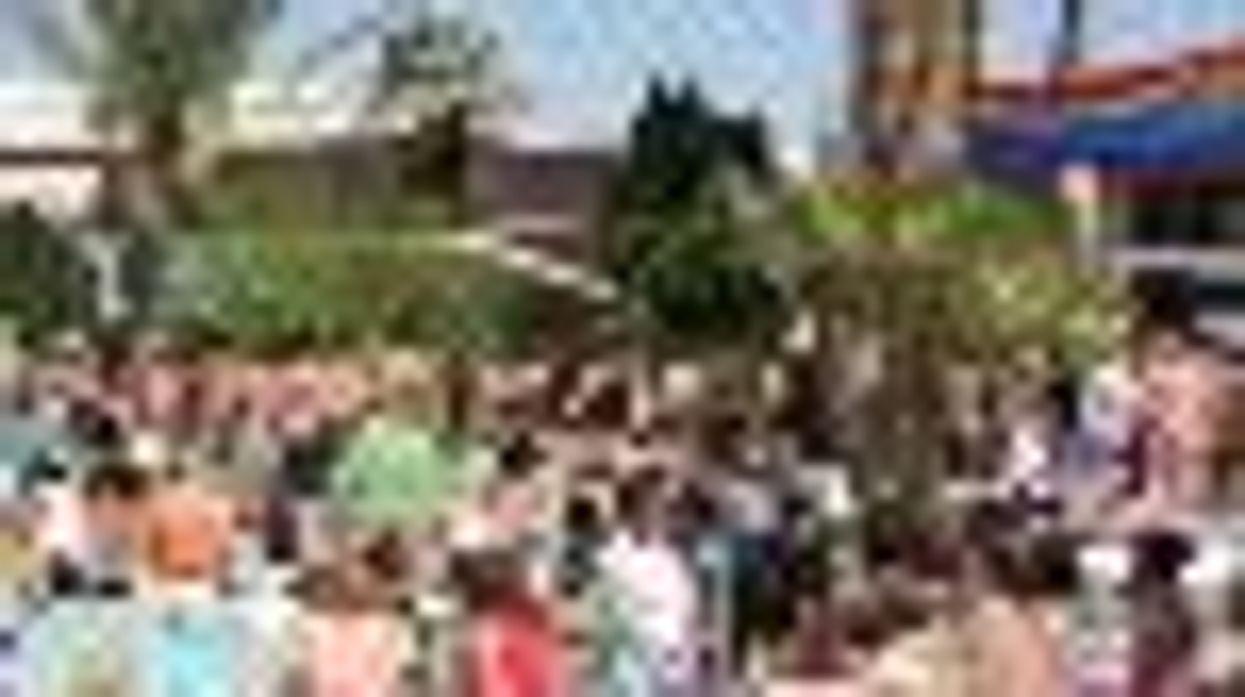 The Graduate Blog: Dinah Won't You Blow Your Horn?