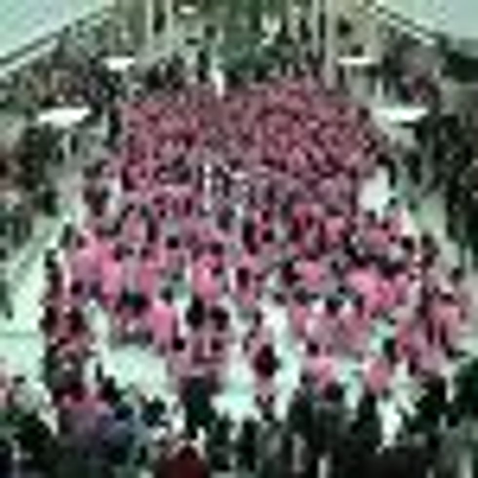  Anti-Bullying Flash Mob Performed by Canadian Elementary School Students in Pink