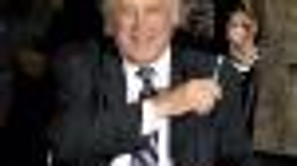 Illinois Gov. Pat Quinn Signs Civil Union Legislation