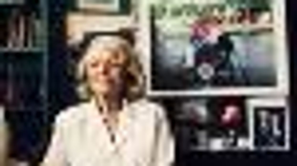 Lesbian Love Stories: When Edie Met Thea