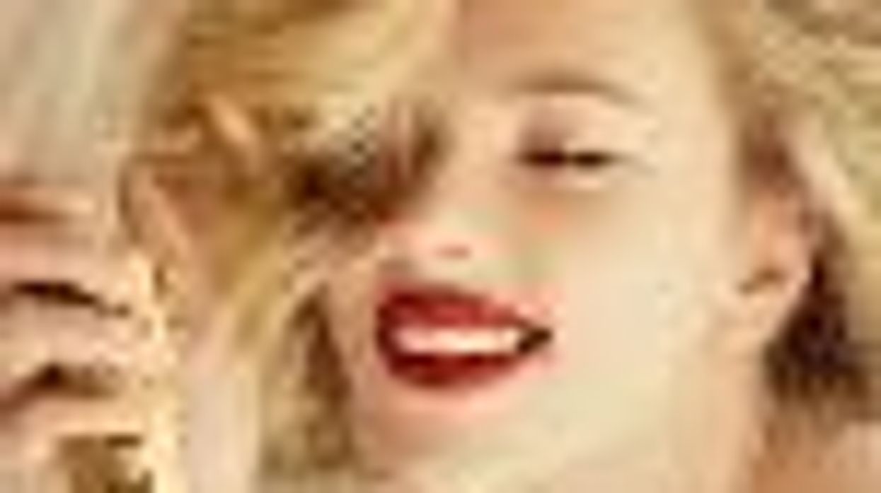 SheWired�s Shot of The Day: Scarlett Johansson is Moet�s Bubbly Beauty