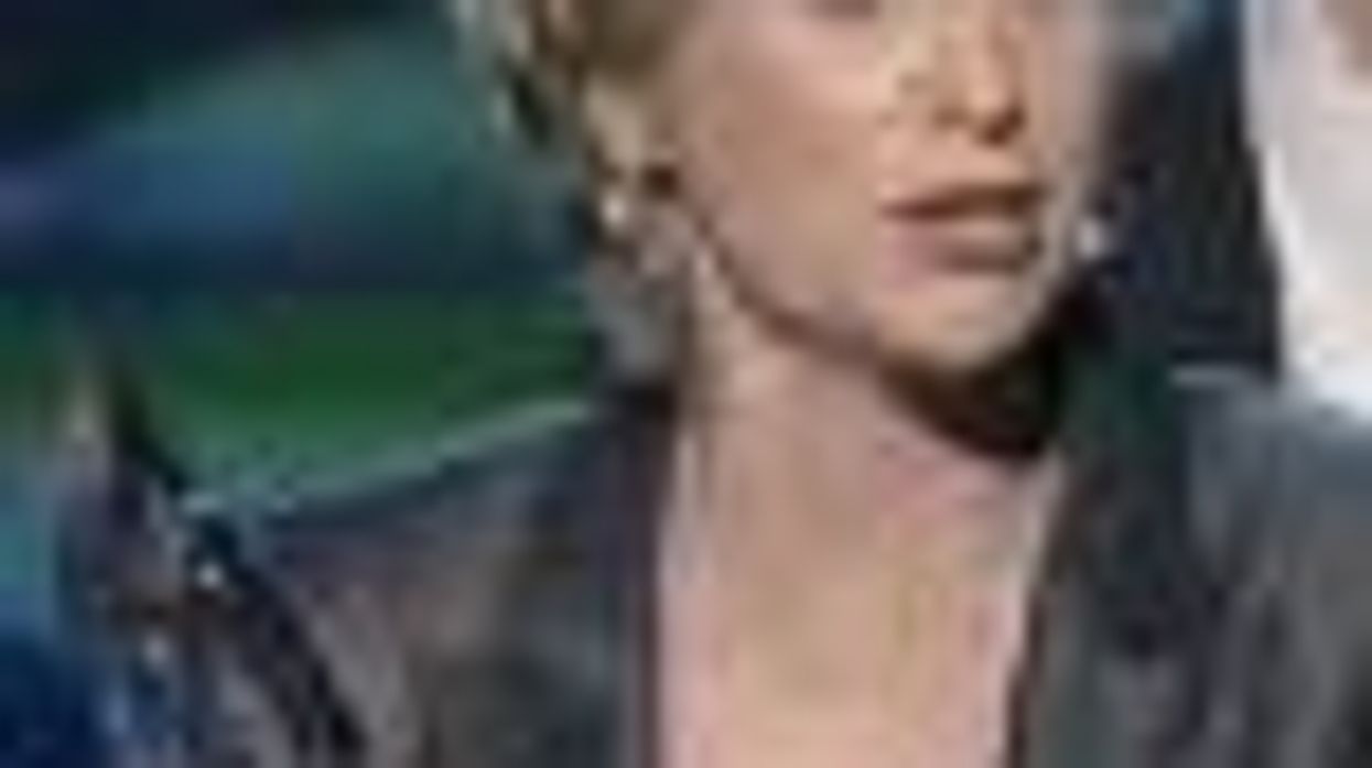 Jane Lynch Shouts Out to Wife Lara While Accepting People's Choice Award: Video