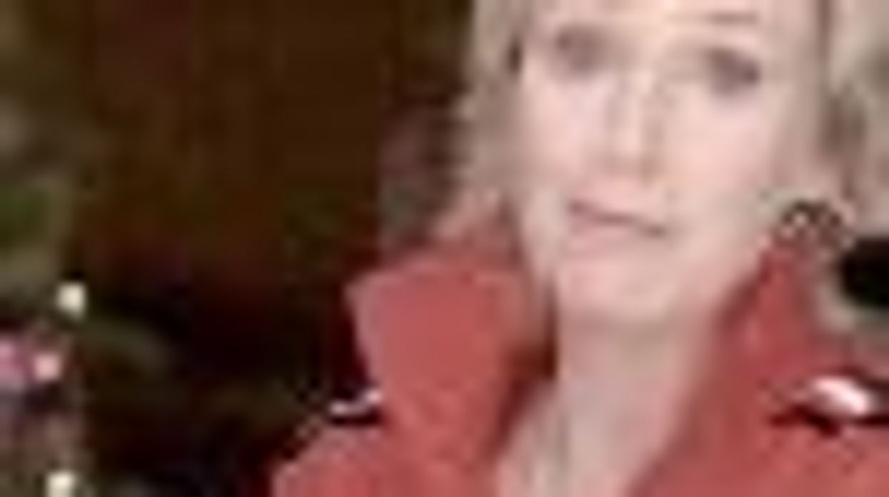 Jane Lynch's Holiday Message: Her Marriage is for Publicity and She Hates the 'Glee' Kids