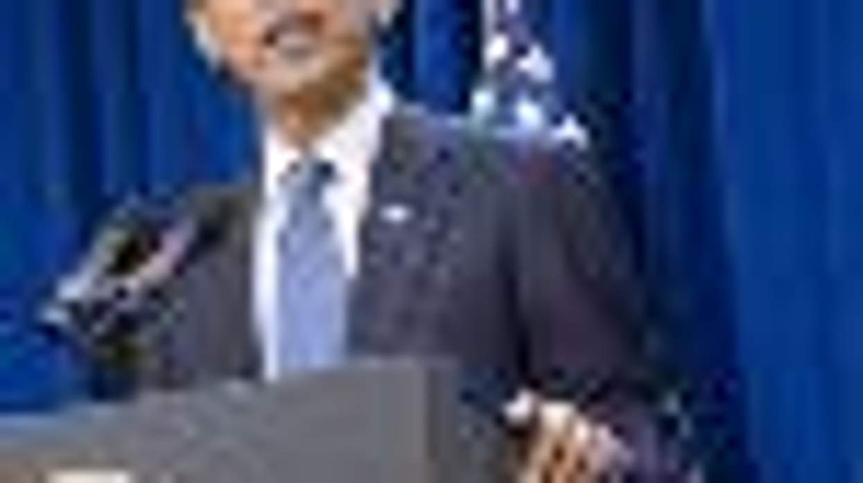 Obama Backs Pentagon Report: Confirms Commitment to Repealing DADT