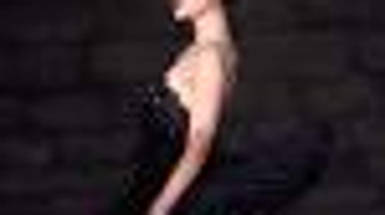 'Black Swan's' Steamy New Promo Video