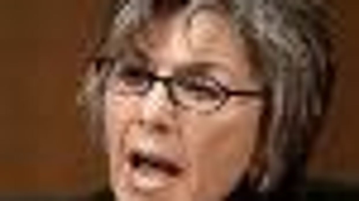 NOM for Carly Fiorina: Lambasts Barbara Boxer in Spanish-Language Attack Ad