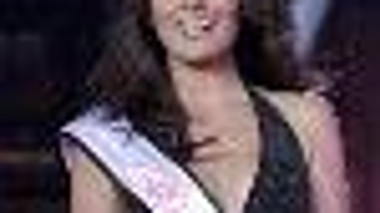 Miss Universe Jimena Navarrete Supports Same-Sex Marriage!