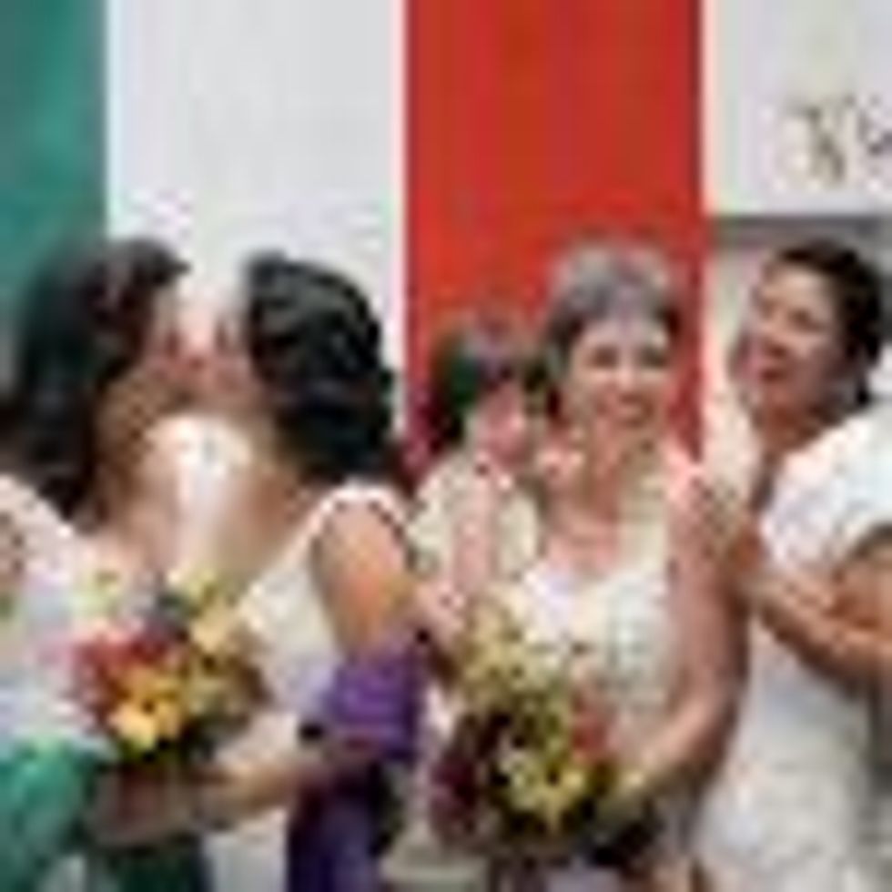 Mexico City Gay Marriages to be Recognized Throughout the Country