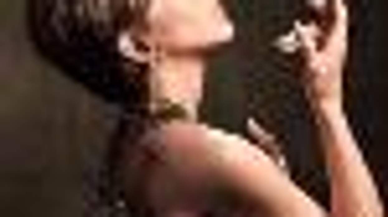 SheWired's Shot of the Day: Aniston Does Streisand