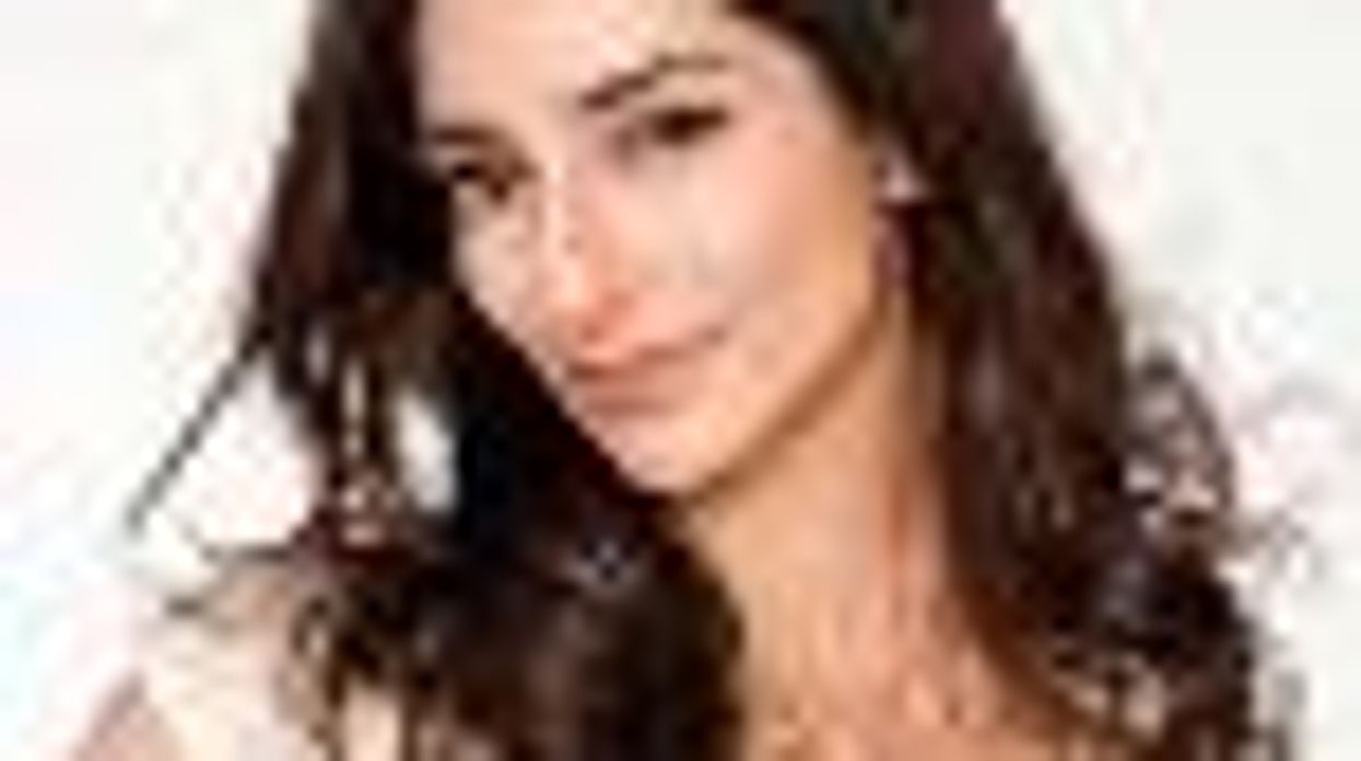 Necar Zadegan Has it All Together in 'Elena Undone': Interview