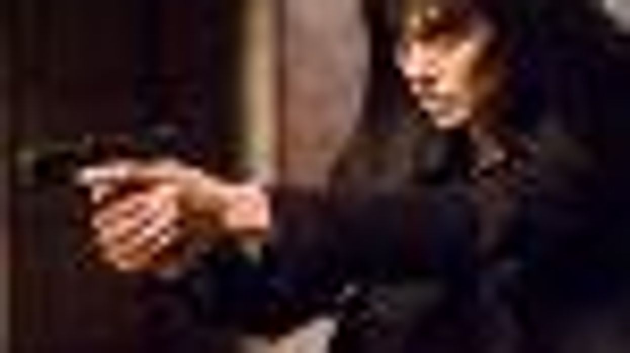 'Salt' Lacks Flavor, But Angie�s Still Got Spice: Movie Review