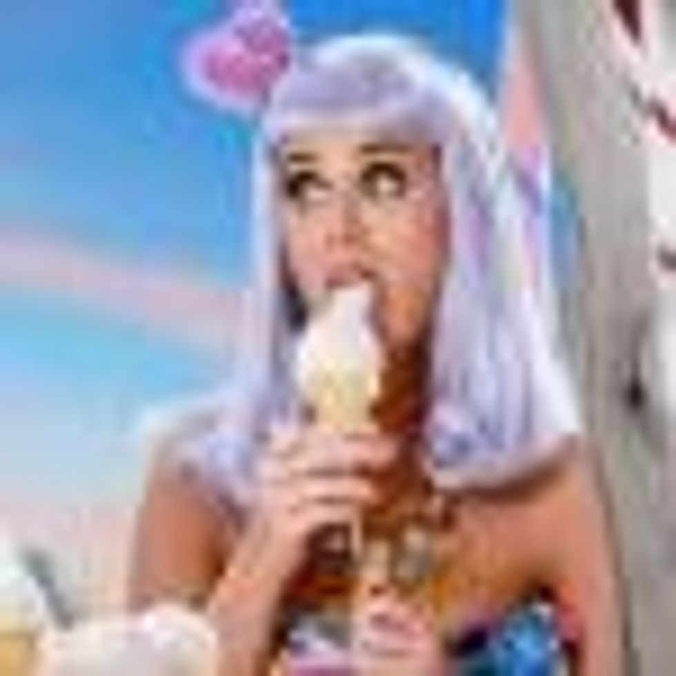 Katy Perry, Snoop Dog and Whipped Cream - OH MY!