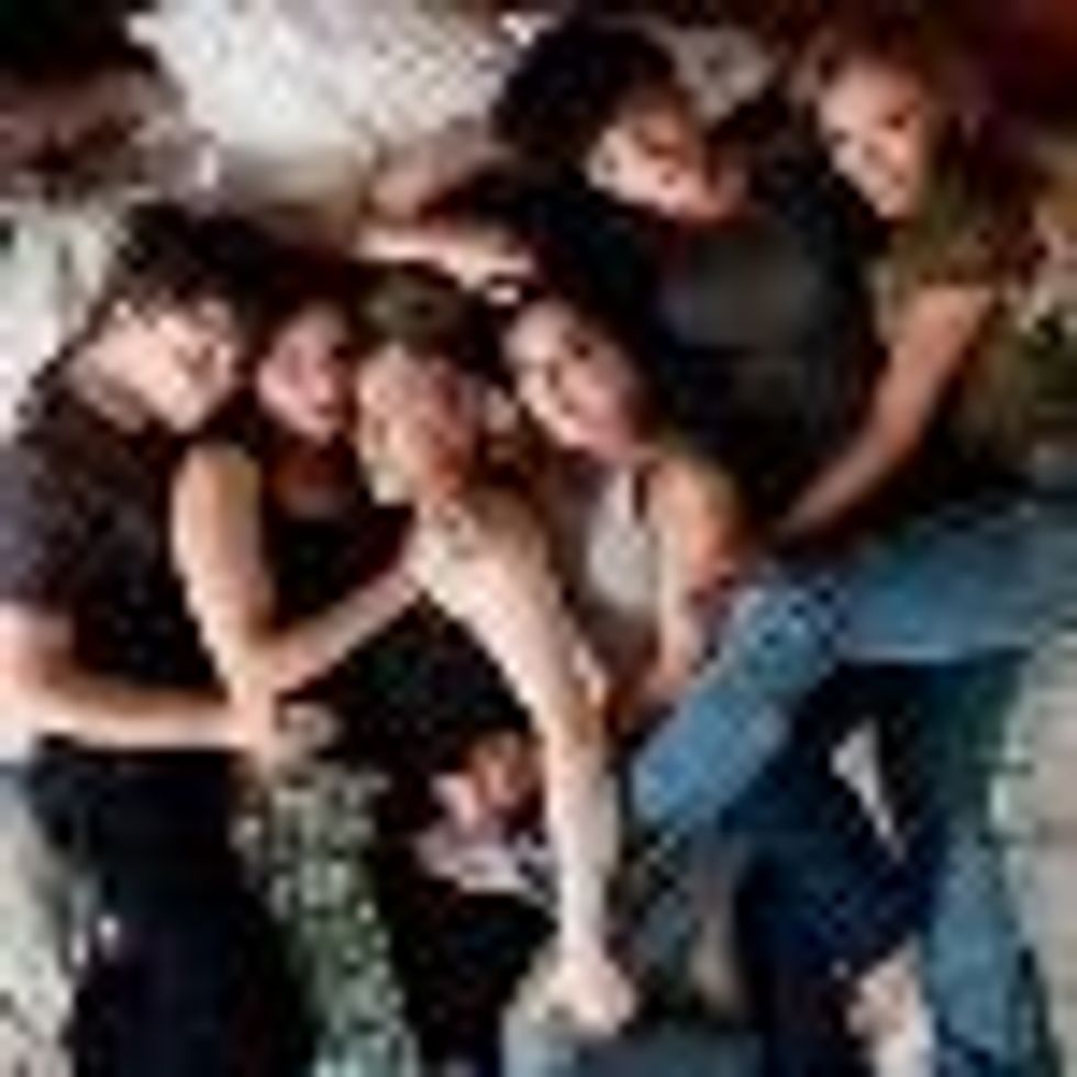New Lesbian Web Series 'Girl/Girl Scene' Debut 'Lovers Split': Video