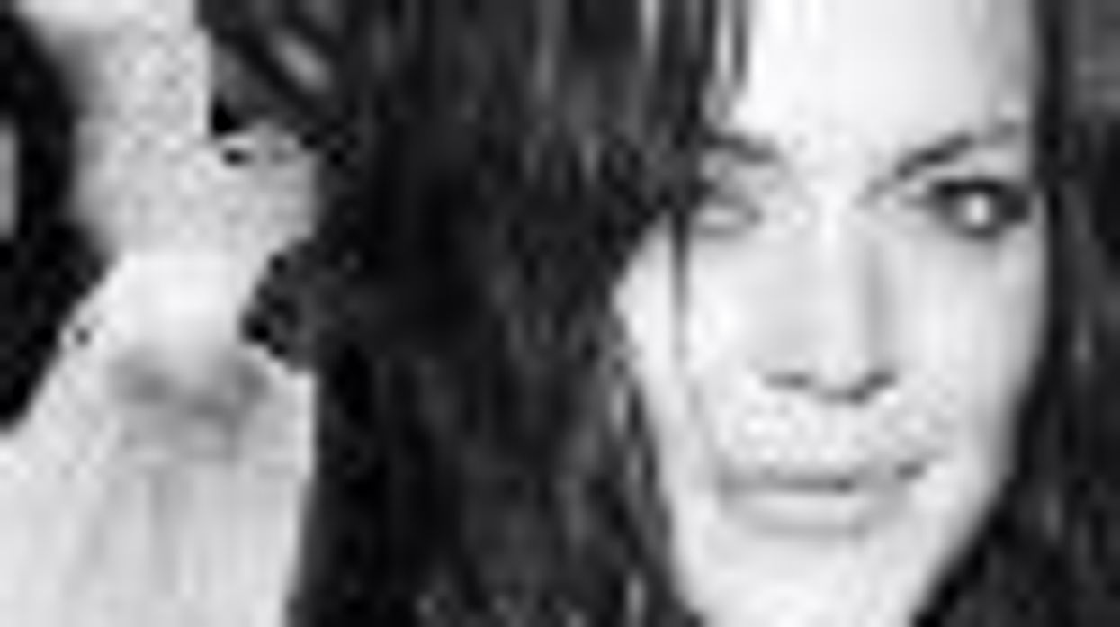 Lindsay Lohan does 'Deep Throat'