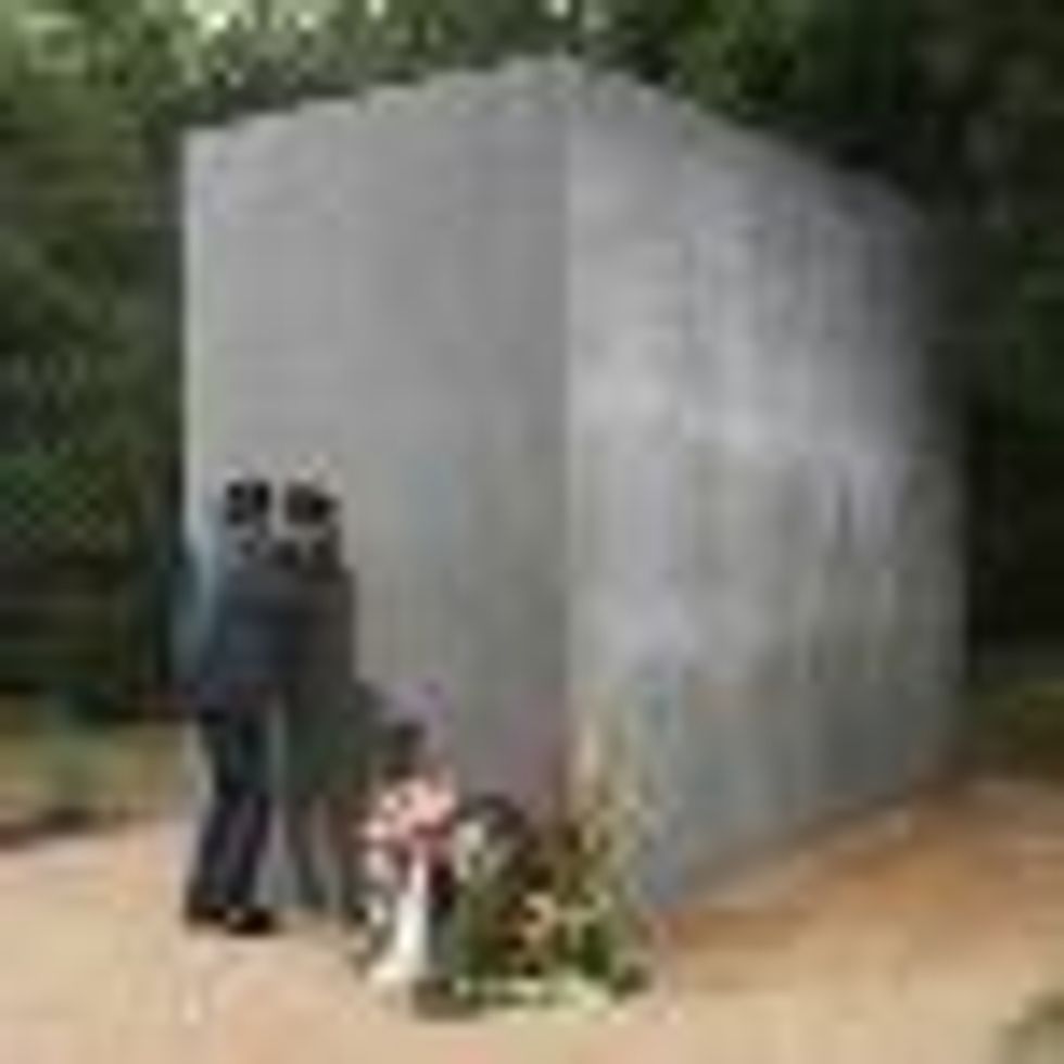 Image of Kissing Lesbians Draws Protest by Historians at Gay Holocaust Memorial