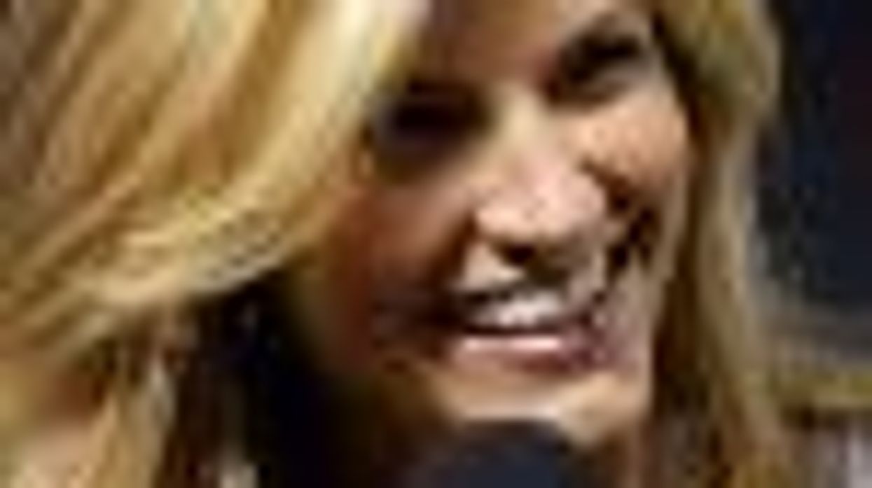 Sports Smorgasbord: Erin Andrews, Eri Yoshida, Gina Carano