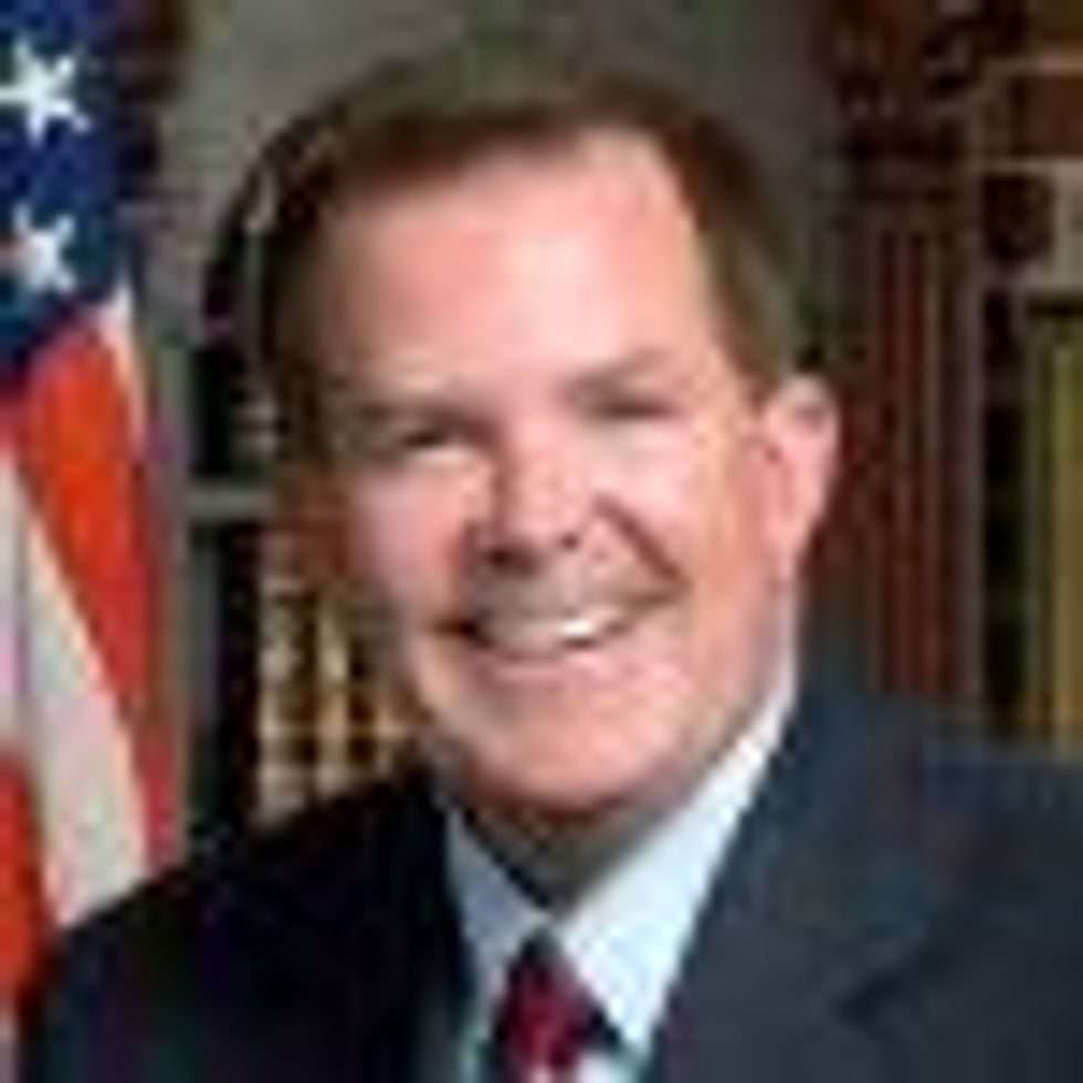Republican Senator Roy Ashburn after DUI Arrest: 'I'm Gay'