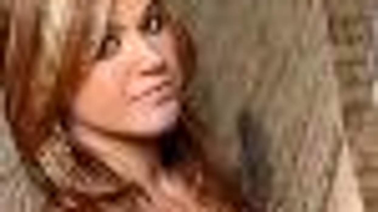 Lilith Would Suck Without Kelly Clarkson (Not Really): But Luckily She's Signed On!