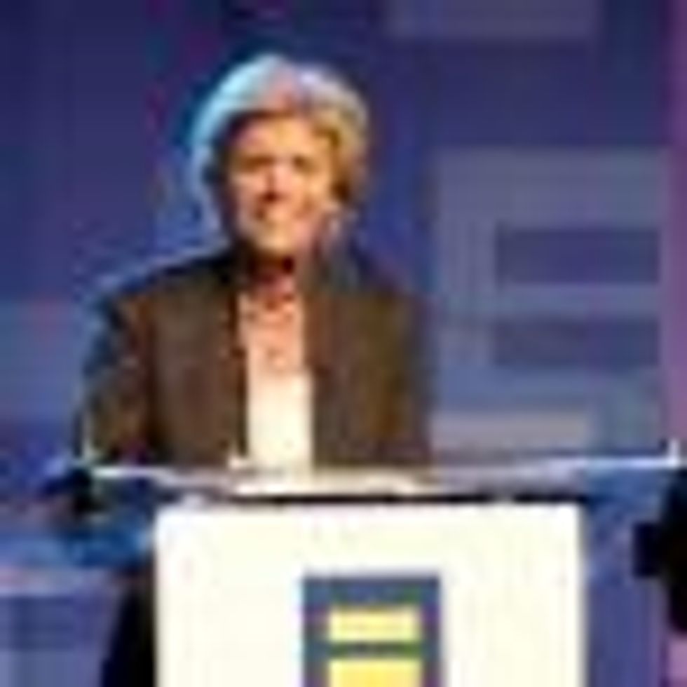 Meredith Baxter Speaks Out at HRC Dinner: Video