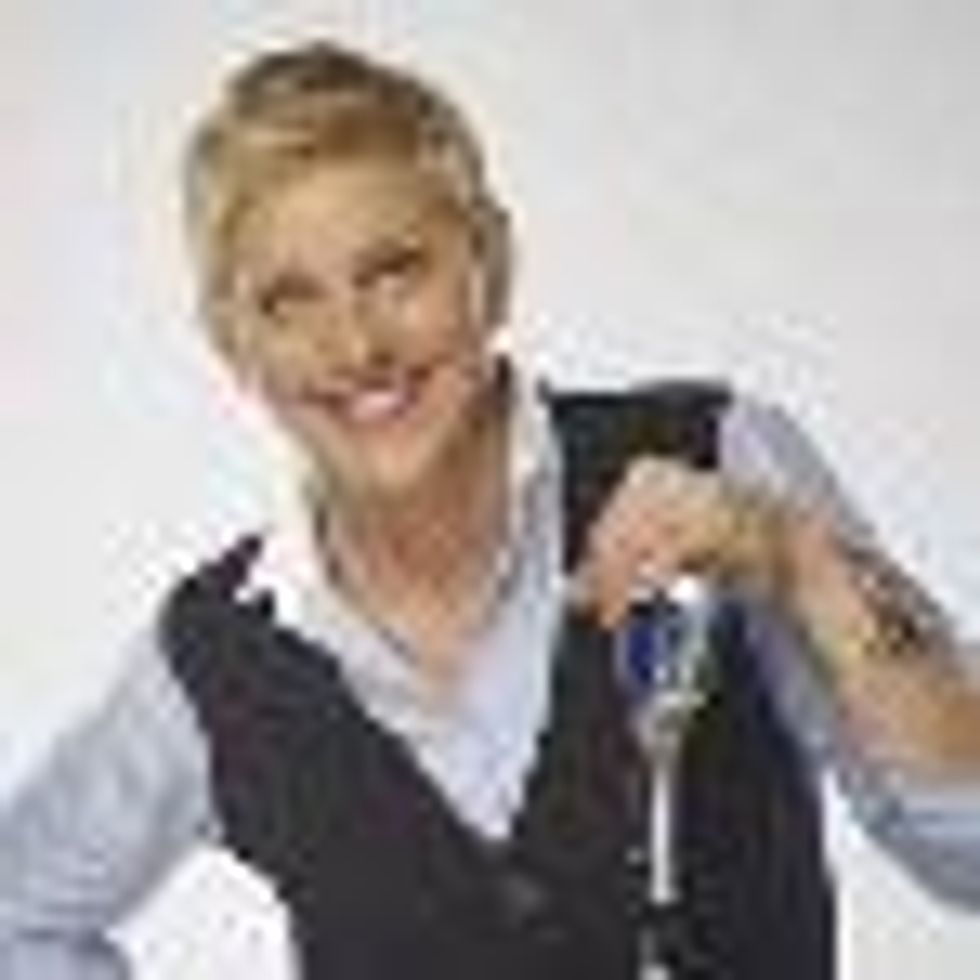 Ellen Degeneres Sings a New Tune on 'American Idol'; Critics Rave