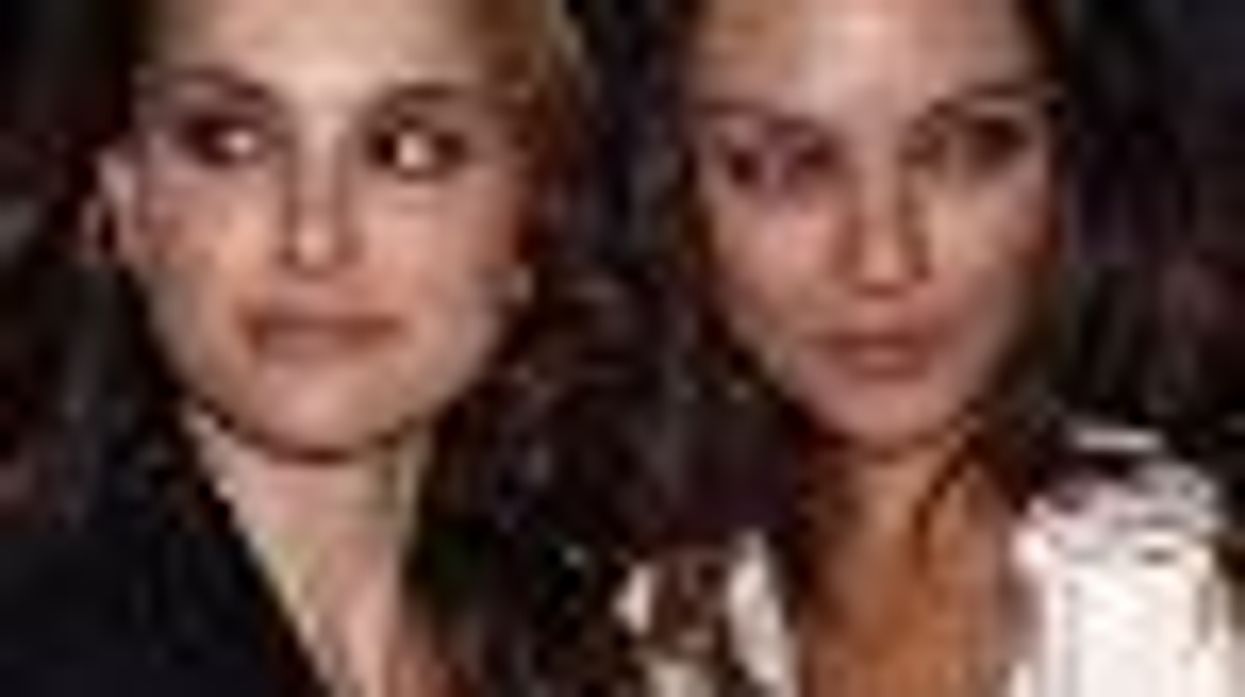 Natalie Portman and Mila Kunis Share Lesbian Sex Scene in 'Black Swan'