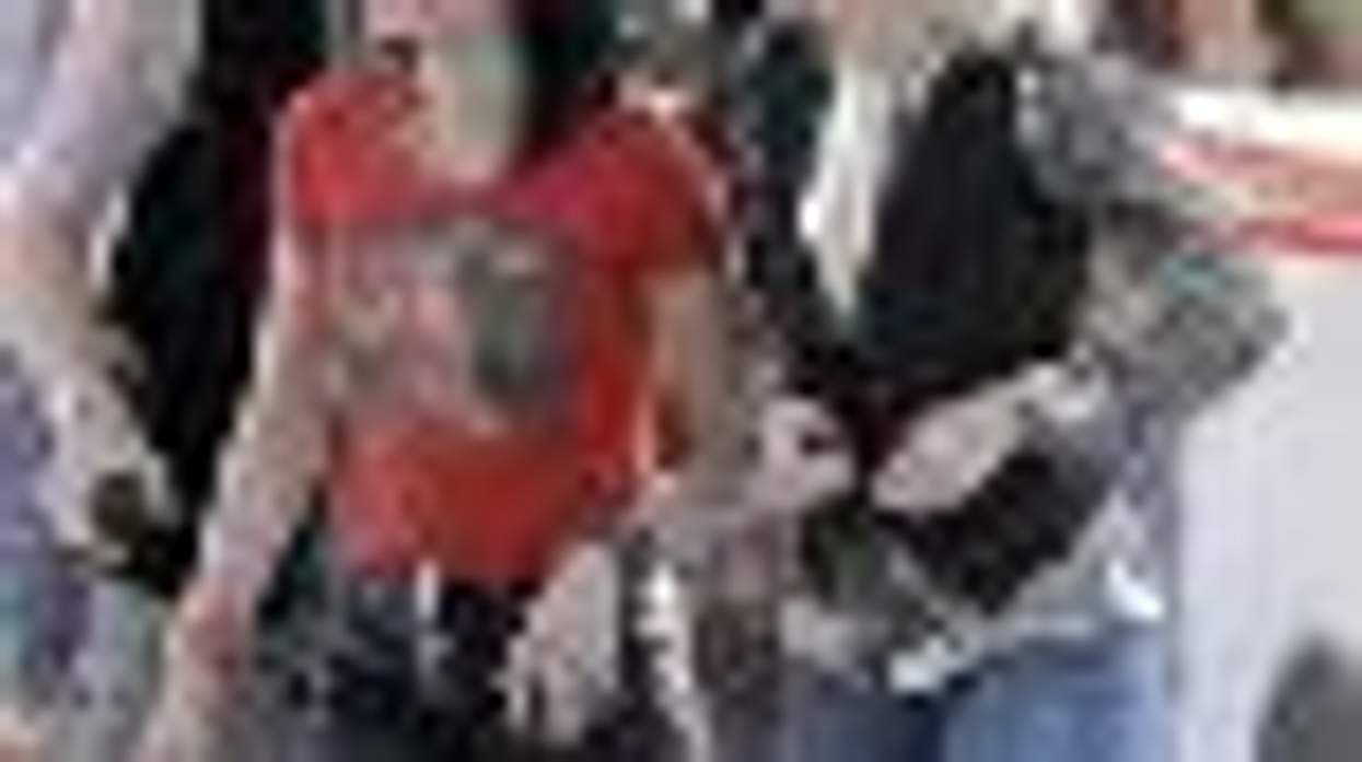 Anti News of the Day: Kristen Stewart 'Not Bothered' By Kissing Dakota Fanning