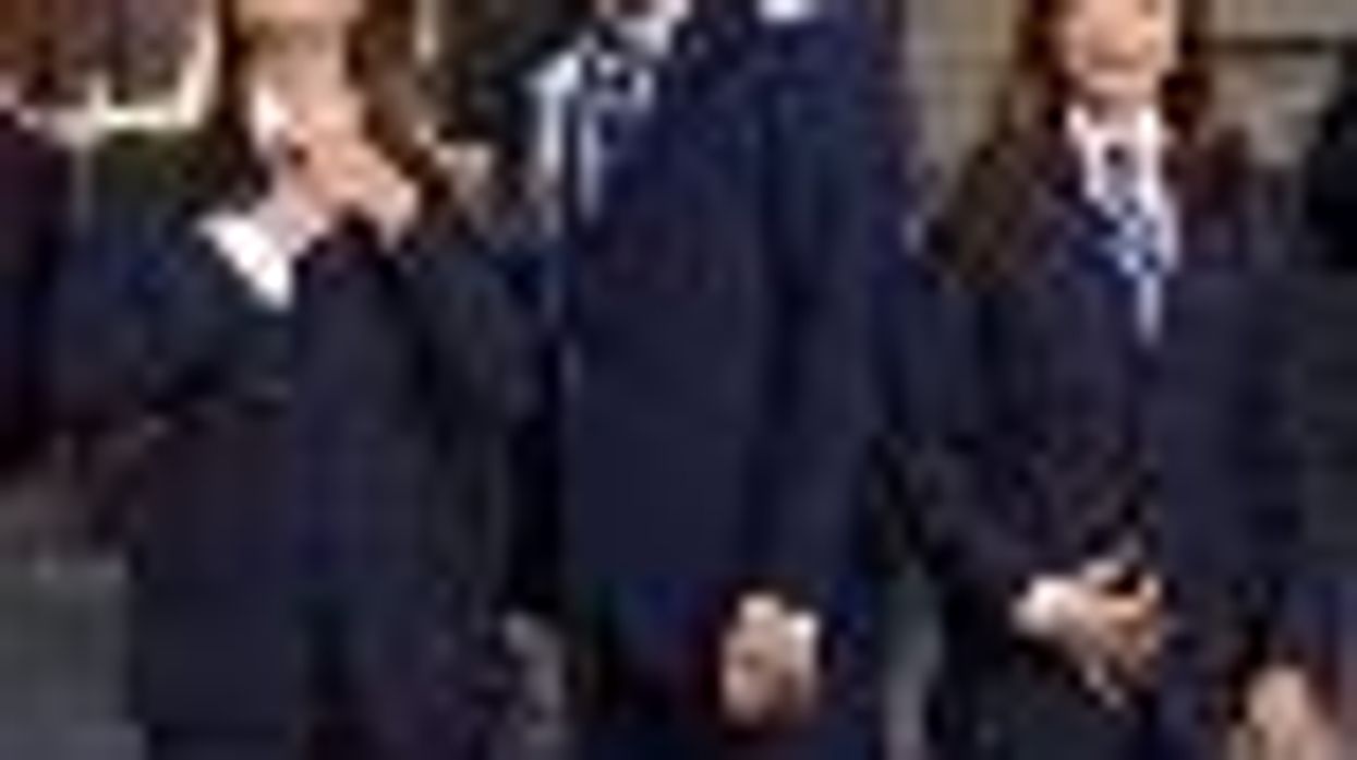 HIMYM 100 Strong: Alyson Hannigan and Cobie Smulders Suit up!