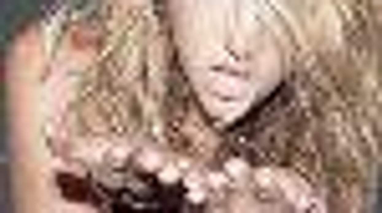 Ke$sha Not Lesbian or Straight: Video Interview