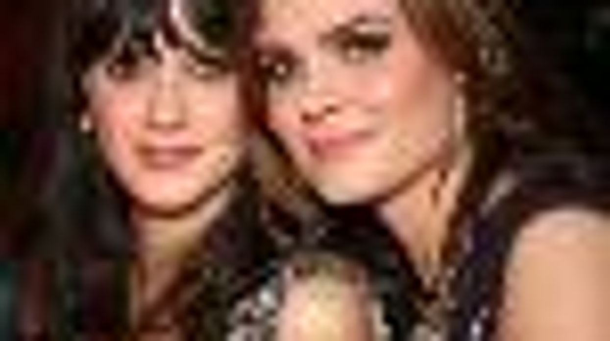 Zooey and Emily Deschanel's Early Christmas Present to Lesbian Fans