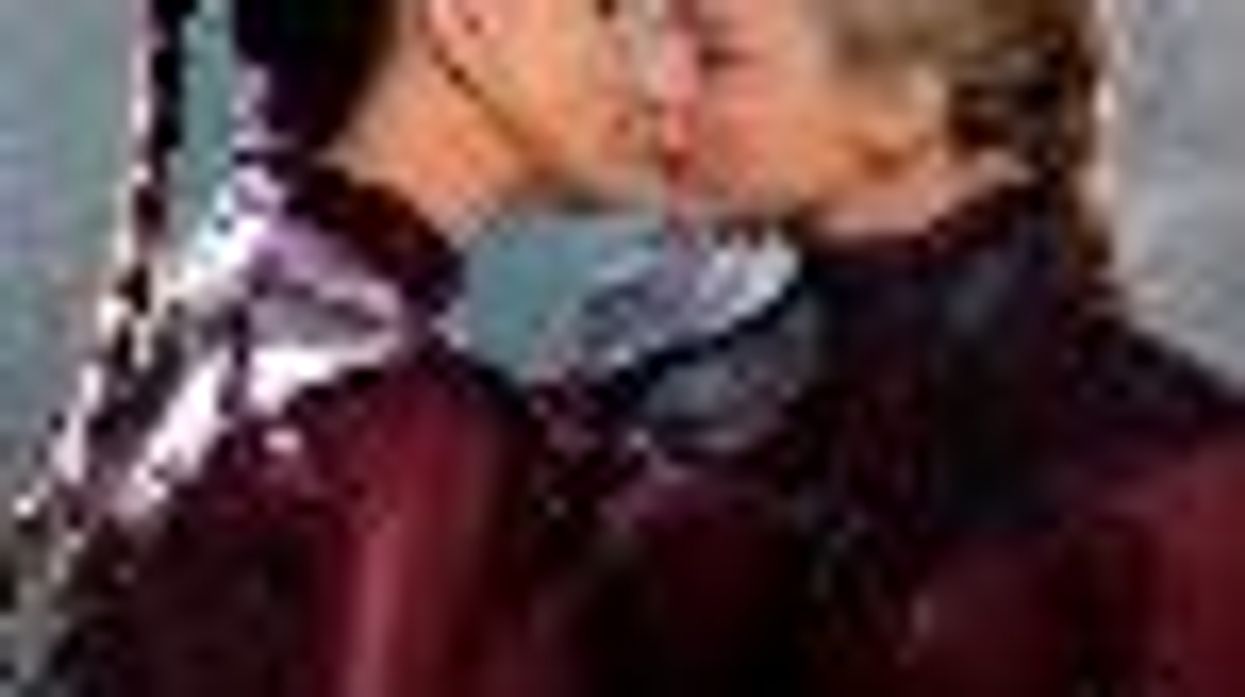 'Buffy's Charisma Carpenter Goes Lesbian in 'Legend of the Seeker'?