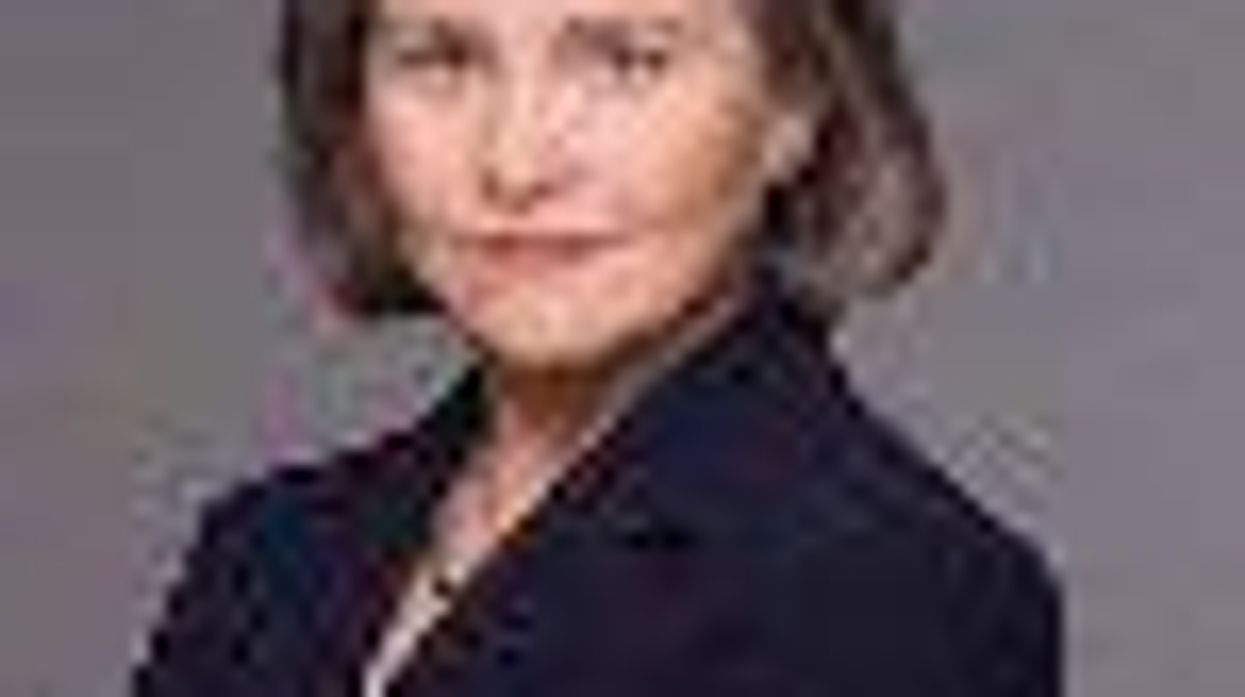 Lesbian Actress Cherry Jones Lands an Emmy for Playing President on '24'