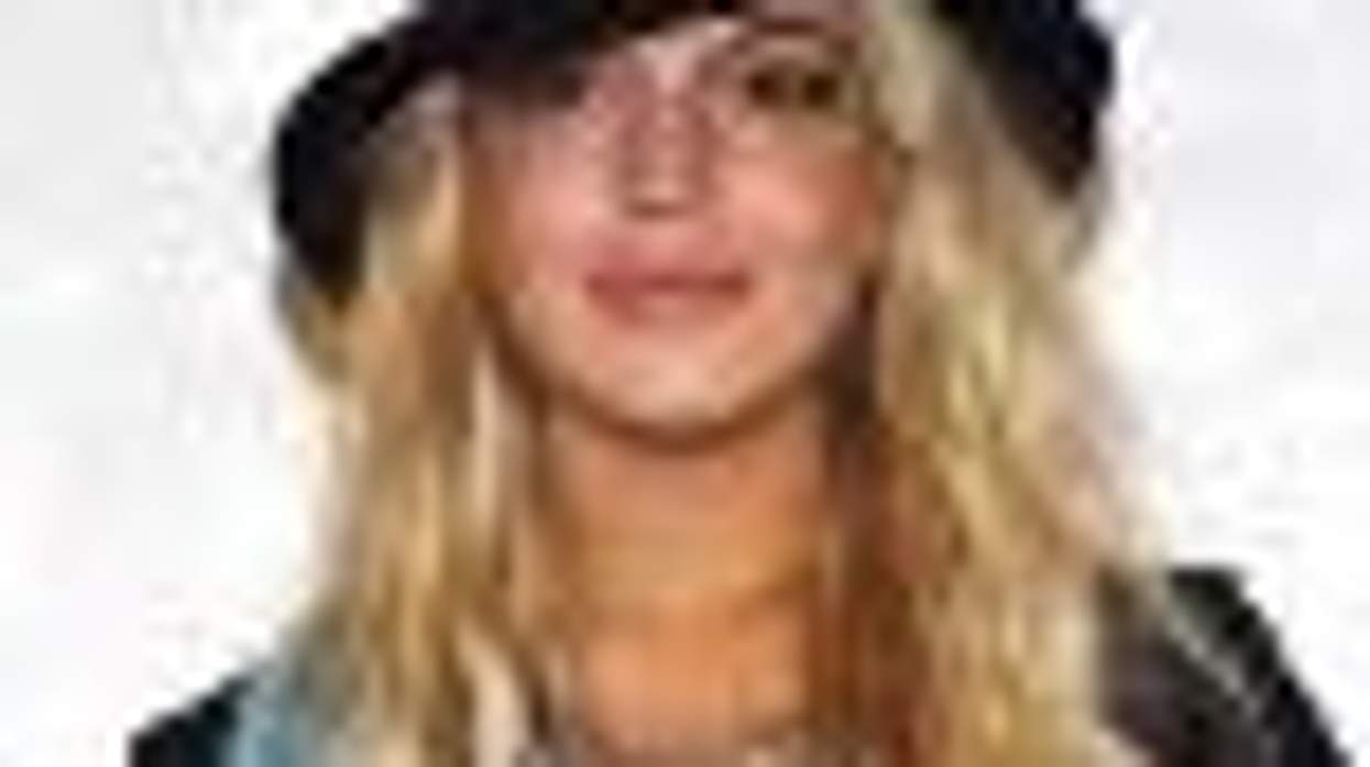 Erstwhile Lesbian Lindsay Lohan Is Not In The Looney Bin