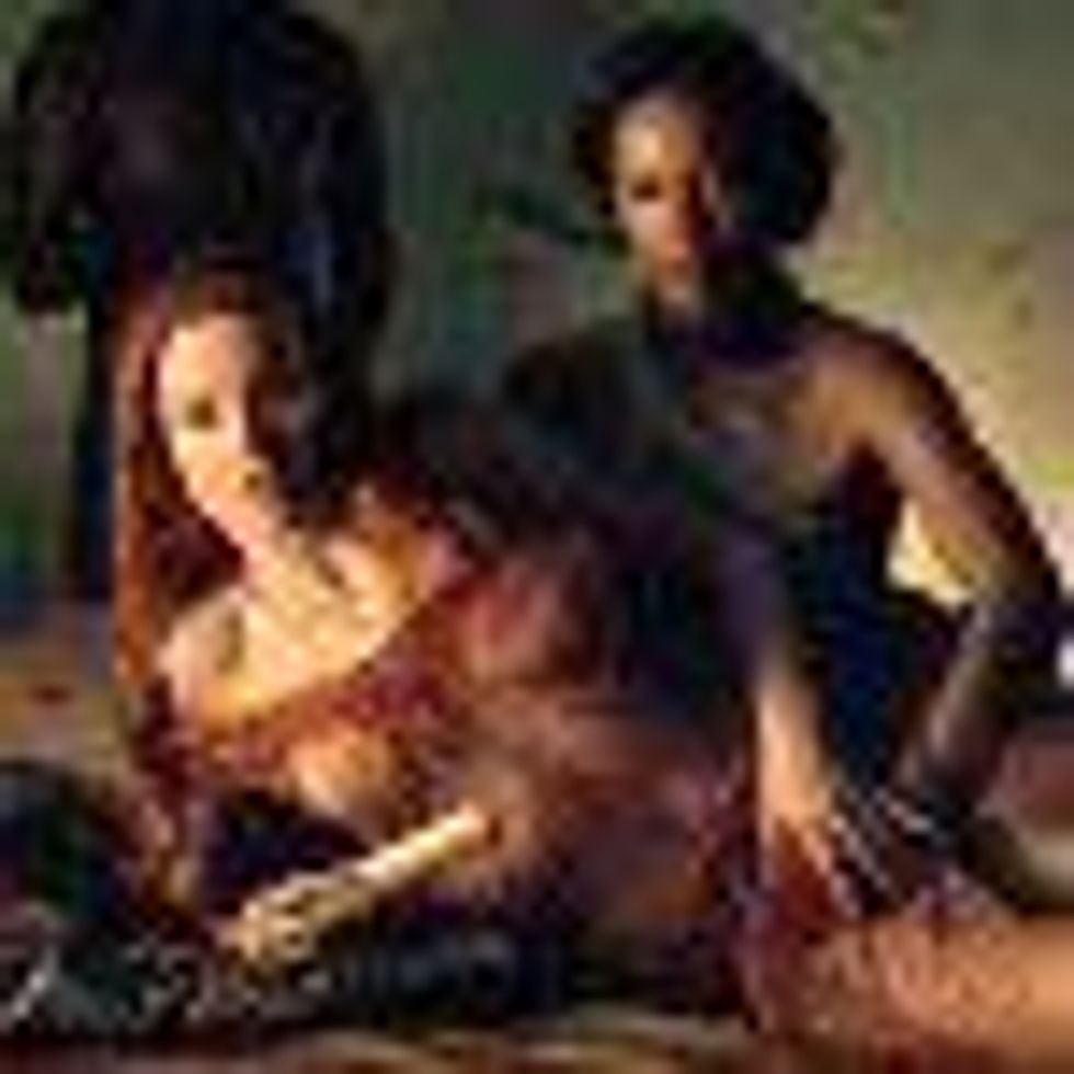 Naked Lesbian Lust for Lucy Lawless in New Starz Series