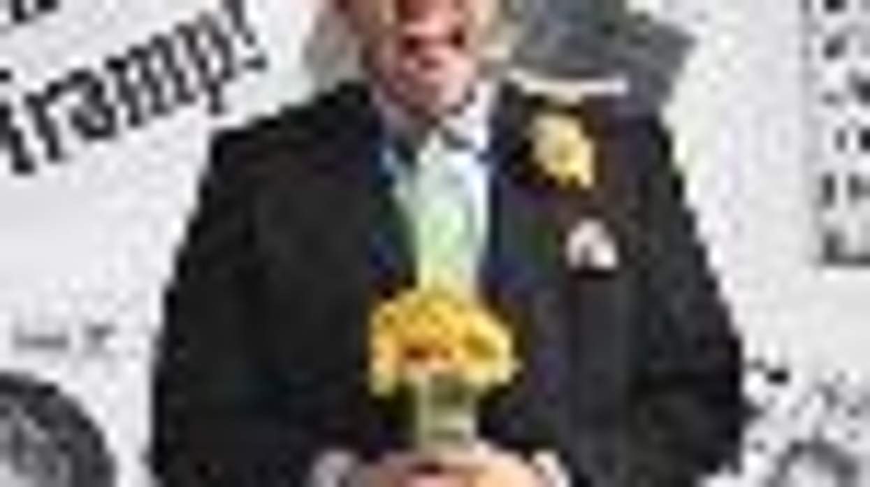 Perez Hilton Pisses off Michael Jackson Fans with Offensive Blogging