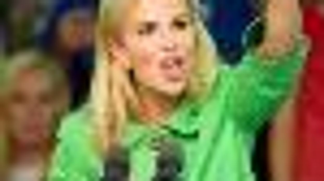 Baby-Maker Hate: Elisabeth Hasselbeck Orders Kate Gosselin to 'Get a Job'