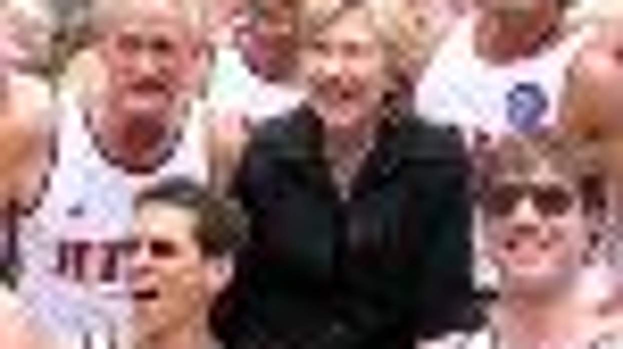 Hillary Clinton Loves the Gays: Promises to Fight for Worldwide Equality