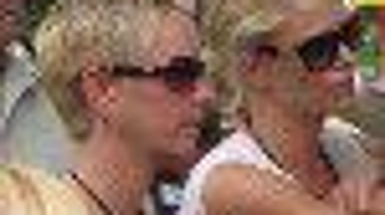 Gossip Girl and Her Gay: Charlize Theron, Pink and Santa Claus