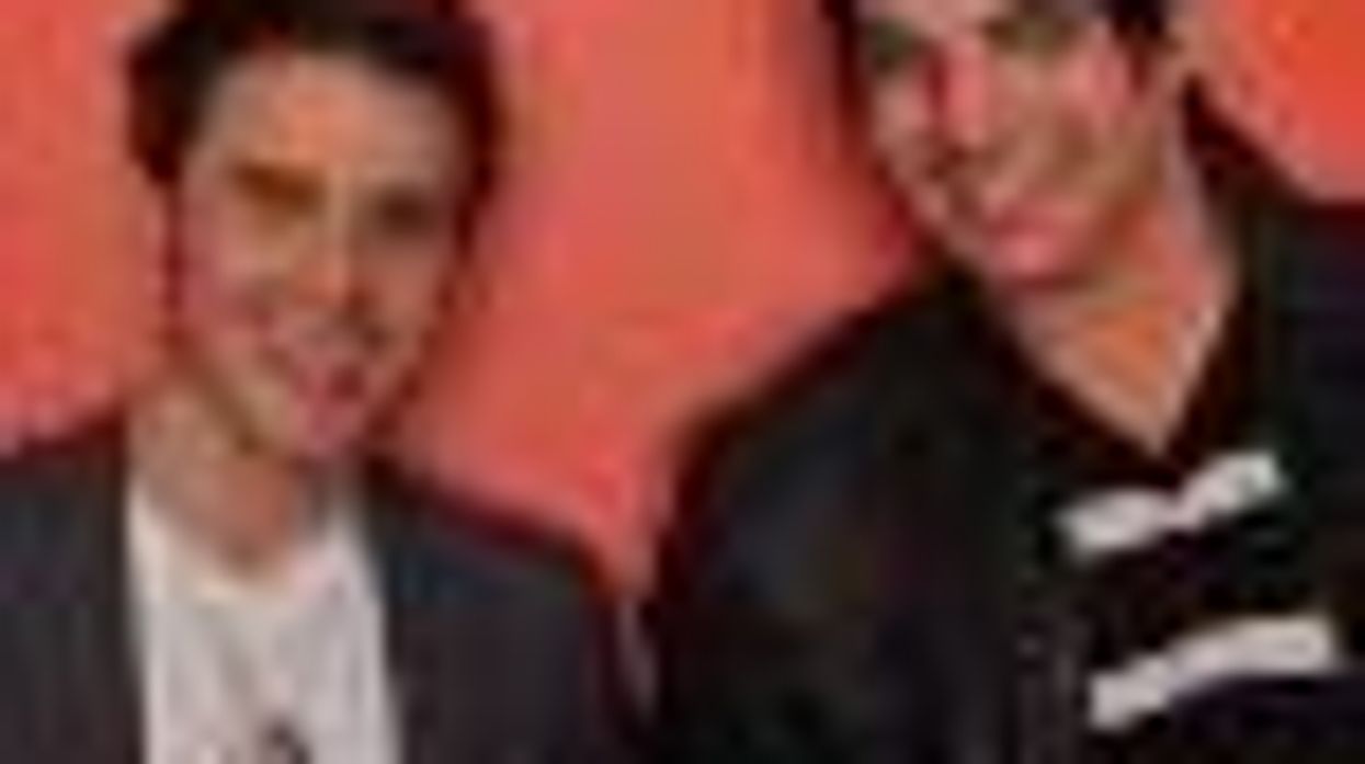 Conservative 'Idol': Gay Icon Adam Lambert Loses to Kris Allen